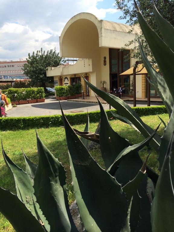 Hotel Il Cavaliere Sarno Bagian luar foto